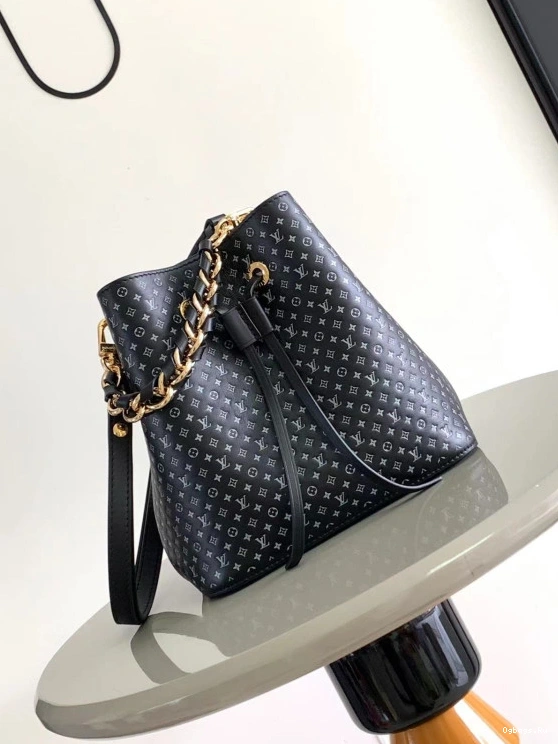 NÉONOÉ LOUIS VUITTON BB 0328